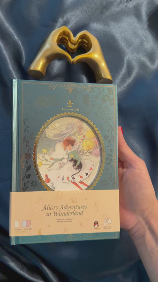 Alice in Wonderland Notebook – Classic Story Diary + 7 Mystery Gifts. Emerald